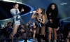 VIDEO: ARIANA GRANDE, NICKI MINAJ, & JESSIE J ABREN LOS VMAS 2014